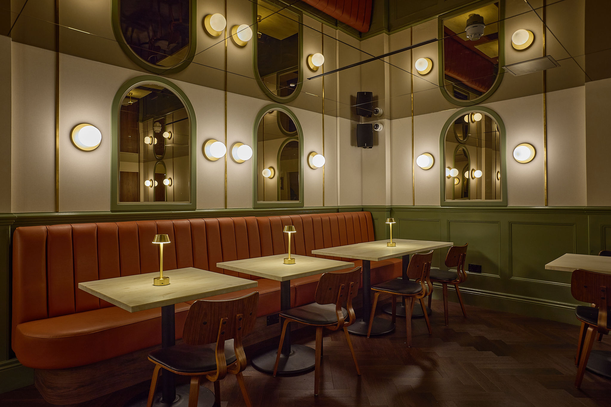 Reubens restaurant guest experience